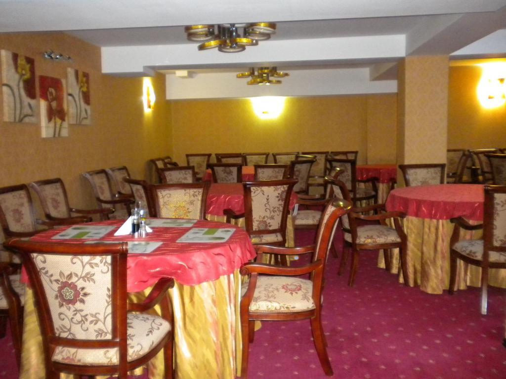 Hotel Cristal Năvodari Екстериор снимка