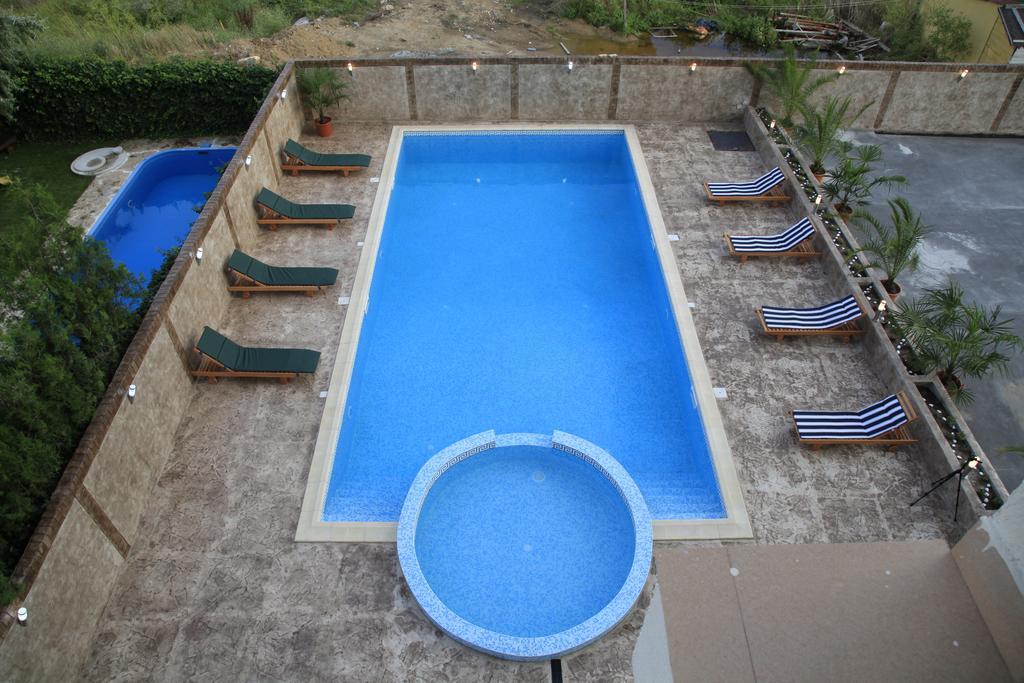 Hotel Cristal Năvodari Екстериор снимка
